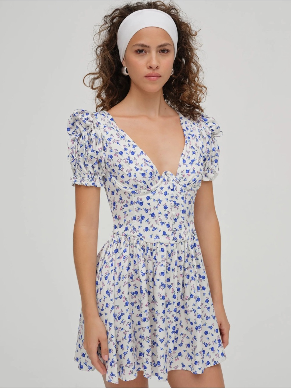 NWT (S/M/L) For Love & Lemons Paulina dress, blue floral satin, fitted bodice